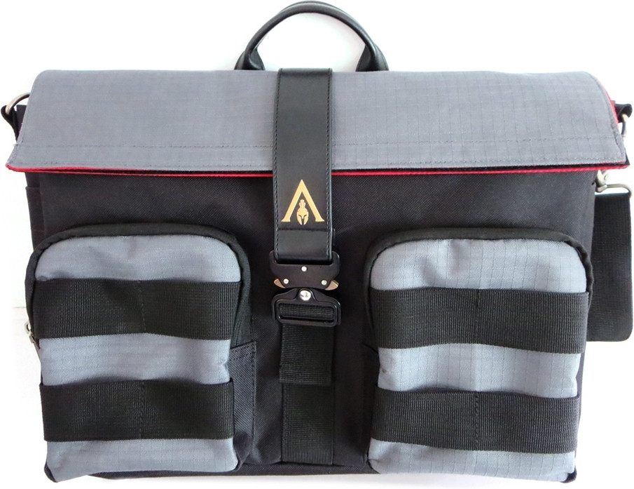 Assassin's Creed Odyssey - Washed Look Messenger Bag With Coloured Webbing